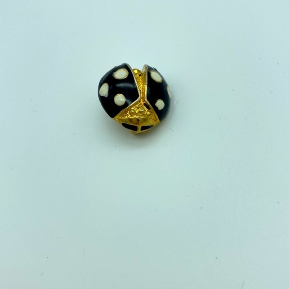 Vintage NEW LADYBUG BEETLE broach gold tone pin w black & white enamel - Picture 10 of 12
